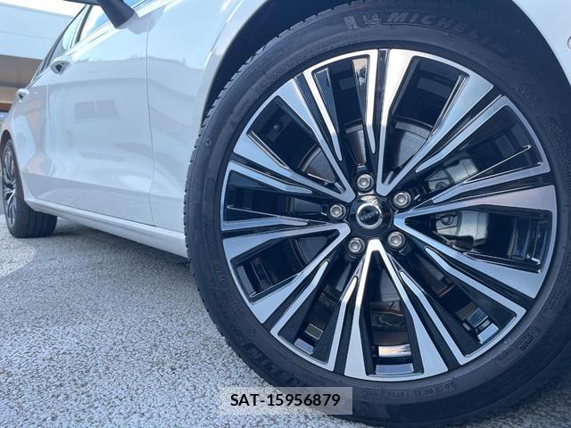 Volvo V60 2025-09 8547014-16