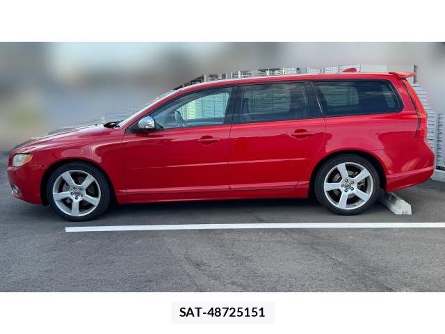 Volvo V70 2010 8548931-13
