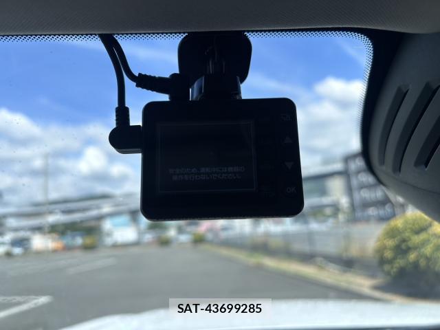Volvo V90 2019-03 8548624-14