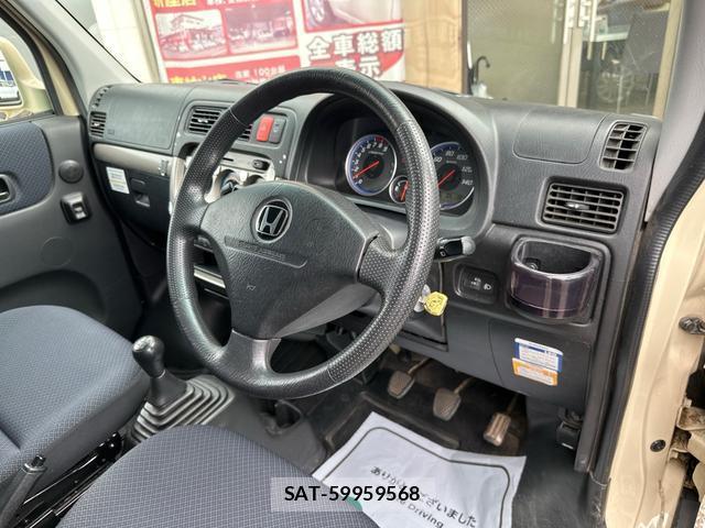 Honda VAMOS HOBIO 2013-07 8548996-7