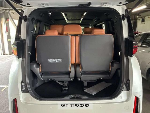 Toyota VELLFIRE 2025-04 8545849-7