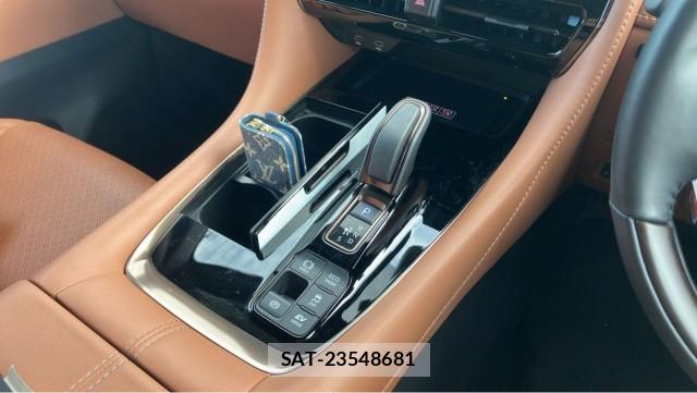 Toyota VELLFIRE 2024-02 8550265-14