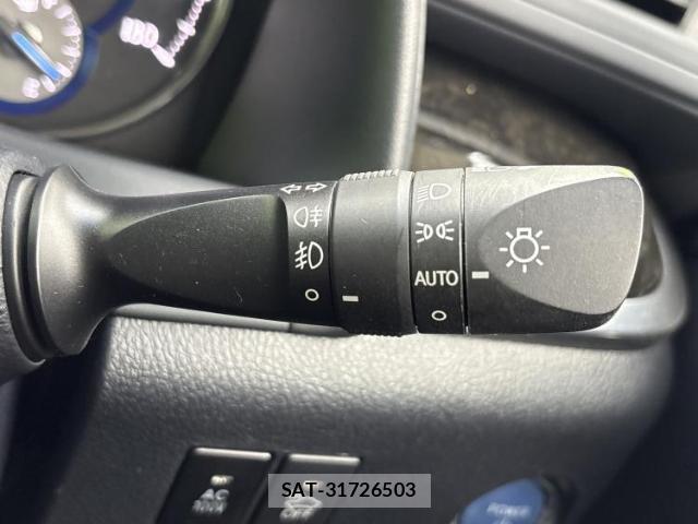 Toyota VELLFIRE 2015-08 8552225-16