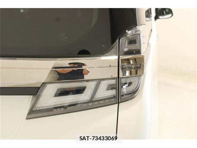 Toyota VELLFIRE 2020-03 8545779-17