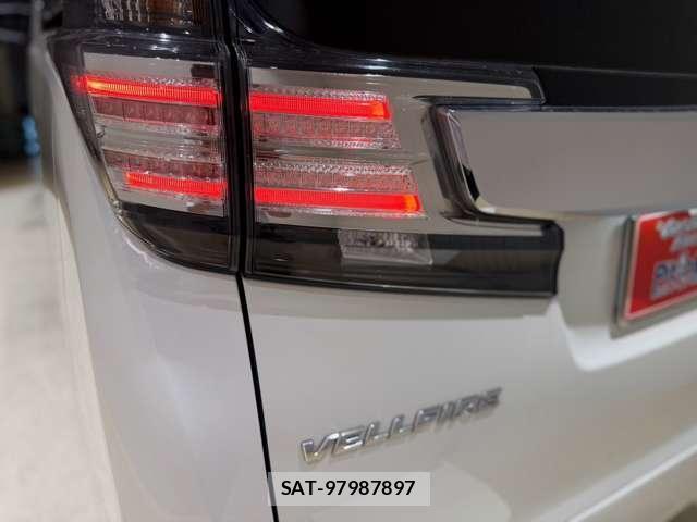 Toyota VELLFIRE 2017-01 8546111-11