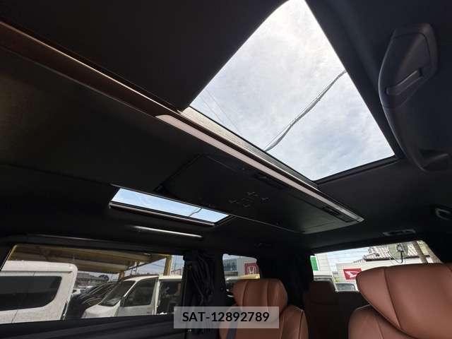 Toyota VELLFIRE 2025-12 8549112-12
