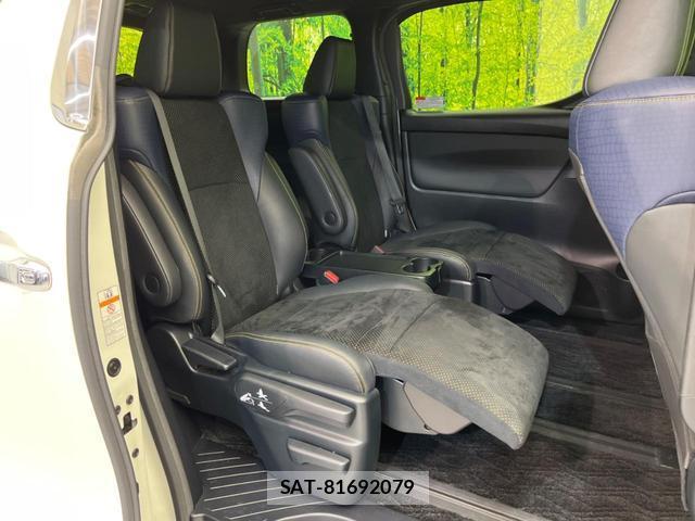 Toyota VELLFIRE 2017-10 8549576-8