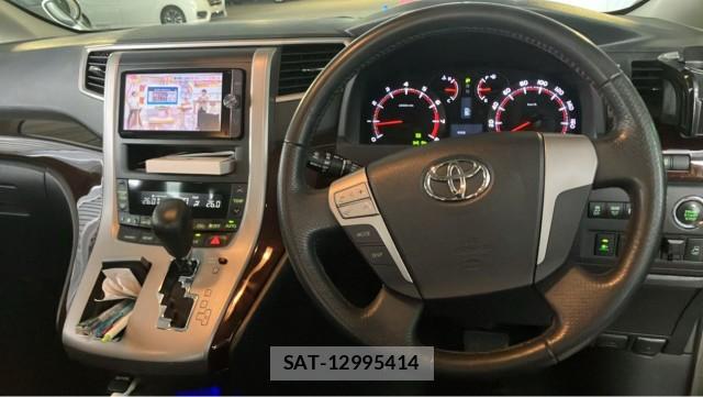 Toyota VELLFIRE 2012-07 8550298-16