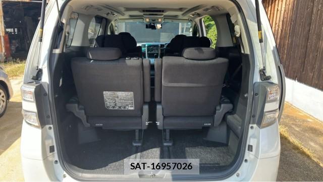 Toyota VELLFIRE 2012-07 8550416-17