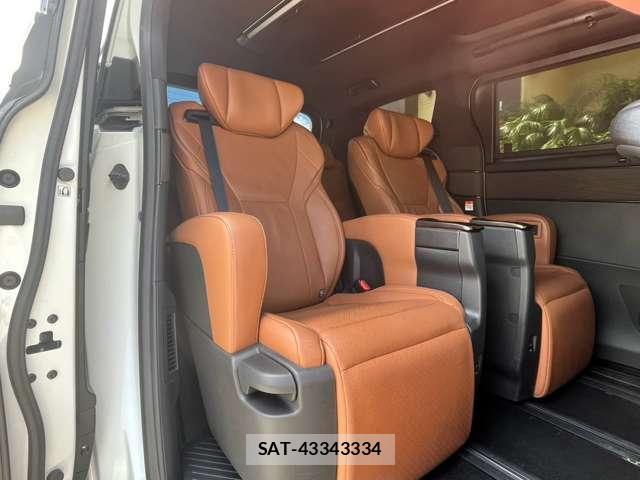 Toyota VELLFIRE 2024-02 8551180-8