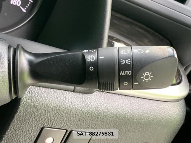 Toyota VELLFIRE 2016-11 8552594-14