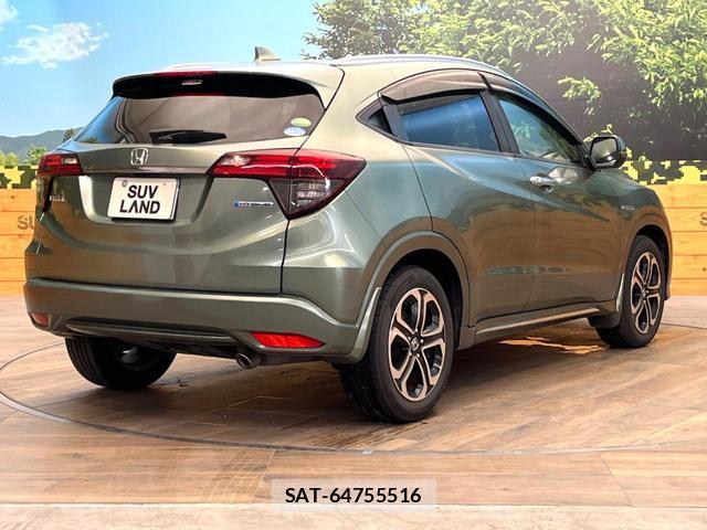 Honda VEZEL 2018-04 8548453-16