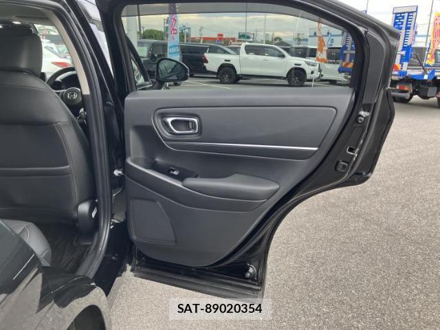 Honda VEZEL 2023-05 8548605-4