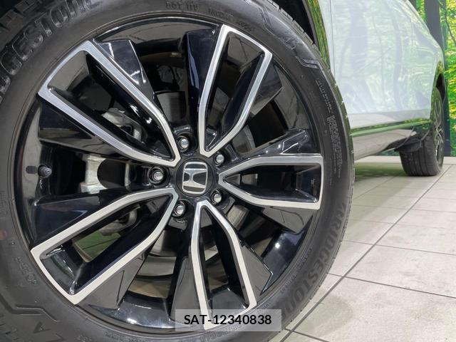 Honda VEZEL 2025-02 8550930-12