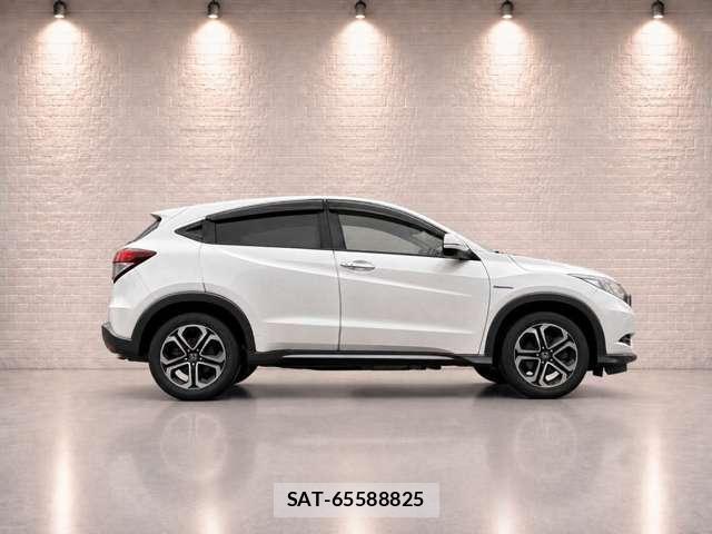 Honda VEZEL 2015-01 8551184-1