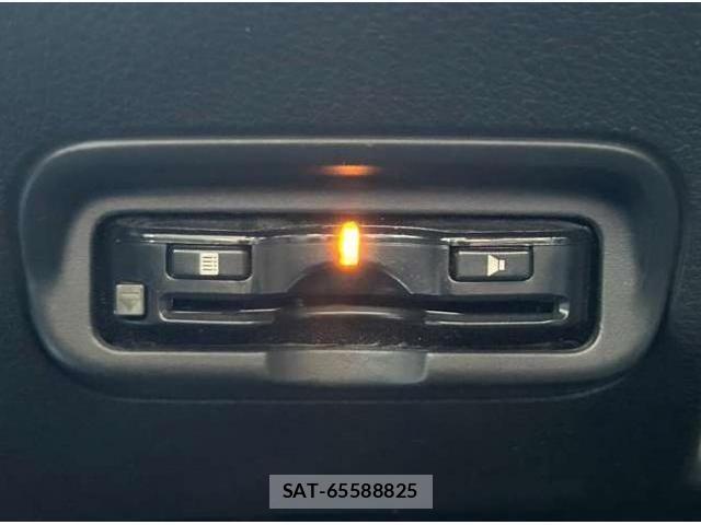 Honda VEZEL 2015-01 8551184-18