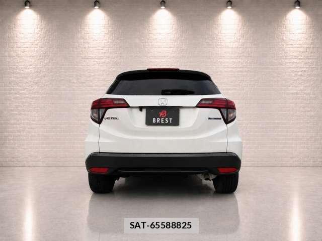 Honda VEZEL 2015-01 8551184-3