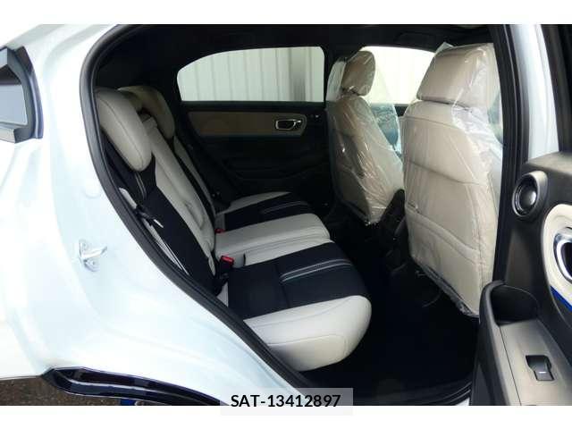 Honda VEZEL 2026-07 8551366-12