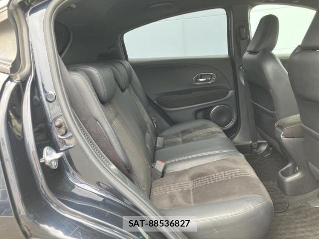 Honda VEZEL 2018-02 8552494-6