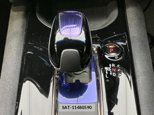 Honda VEZEL 2016-03 8552531-16