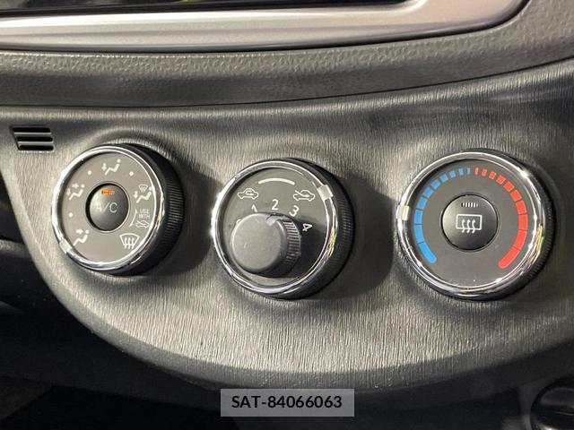 Toyota VITZ 2013-09 8546389-6