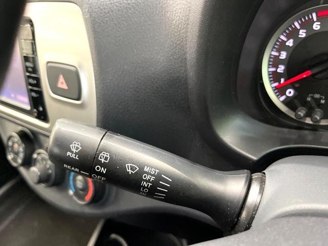Toyota VITZ 2015-12 8547261-19