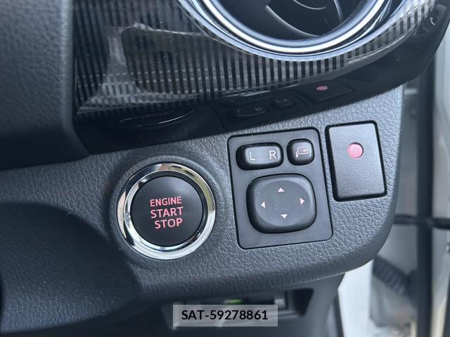Toyota VITZ 2019-08 8547987-4
