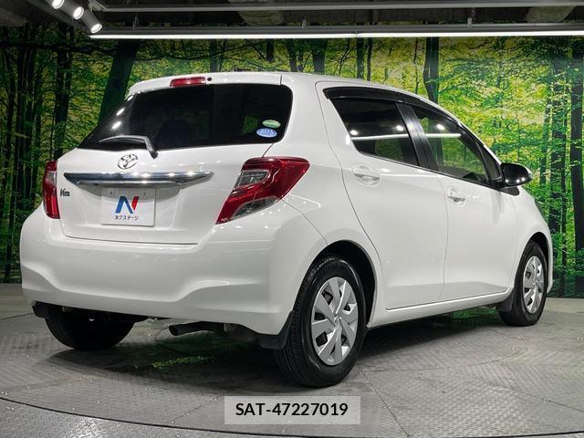 Toyota VITZ 2015-09 8548484-16