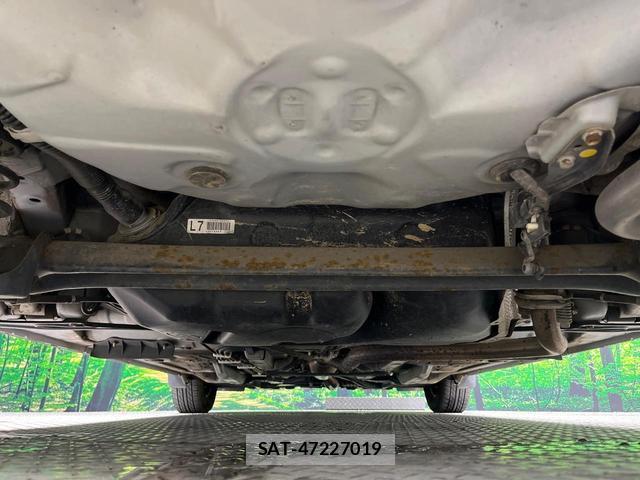 Toyota VITZ 2015-09 8548484-18