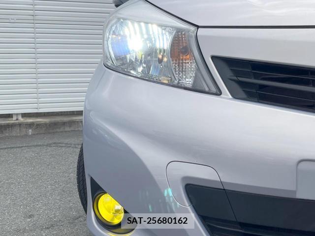 Toyota VITZ 2013-10 8549437-12