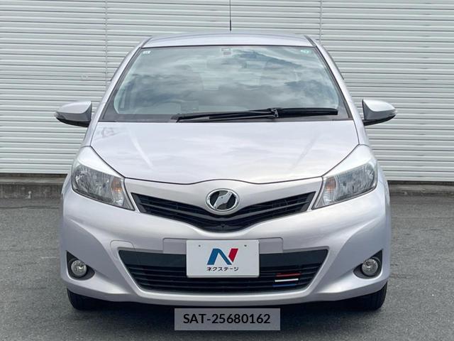 Toyota VITZ 2013-10 8549437-14