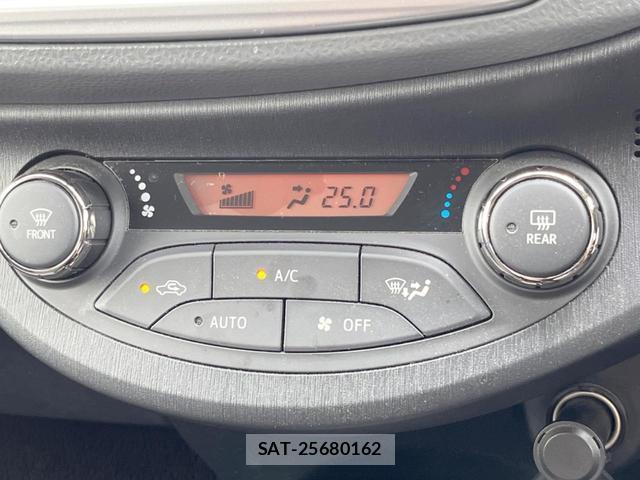 Toyota VITZ 2013-10 8549437-3