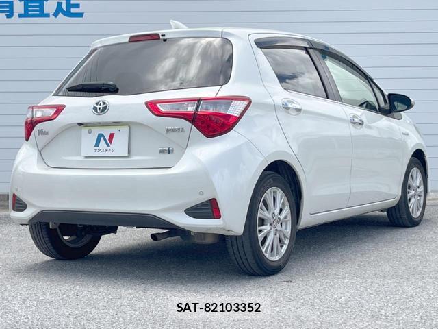 Toyota VITZ 2017-09 8549612-17