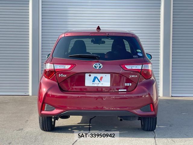 Toyota VITZ 2018-09 8549623-15