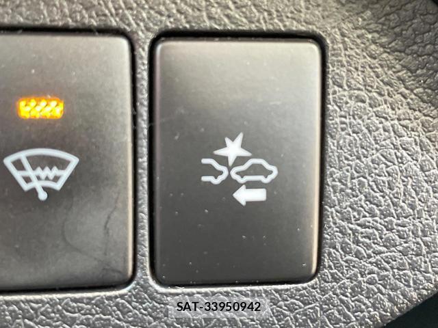 Toyota VITZ 2018-09 8549623-4
