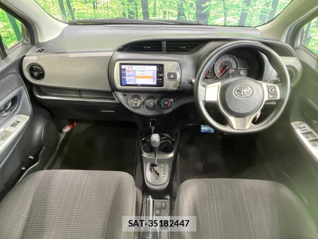 Toyota VITZ 2015-11 8549960-1