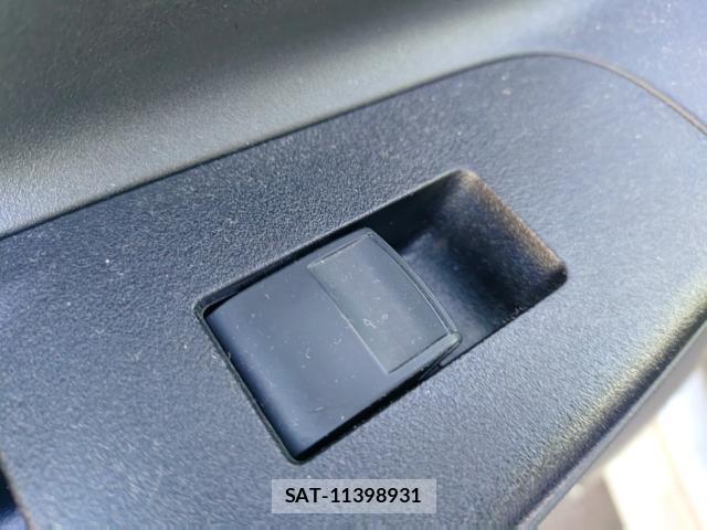 Toyota VITZ 2019-08 8552167-12