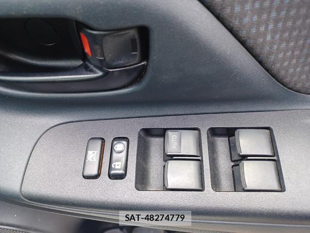 Toyota VITZ 2017-09 8552214-13