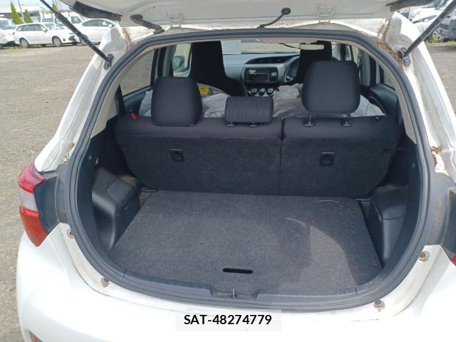 Toyota VITZ 2017-09 8552214-7