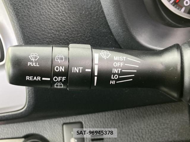 Toyota VITZ 2014-08 8552341-15