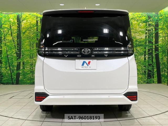 Toyota VOXY 2024-10 8545419-15