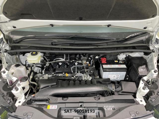 Toyota VOXY 2024-10 8545419-18