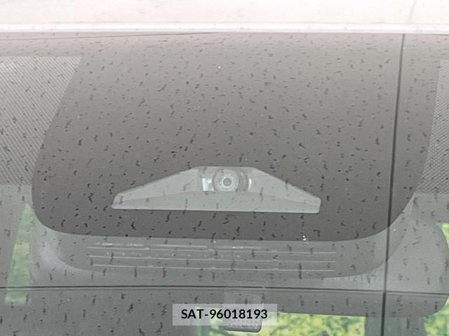 Toyota VOXY 2024-10 8545419-2