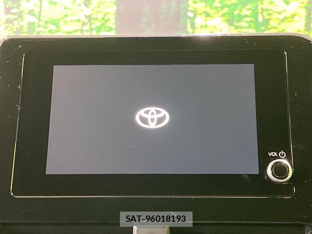 Toyota VOXY 2024-10 8545419-3