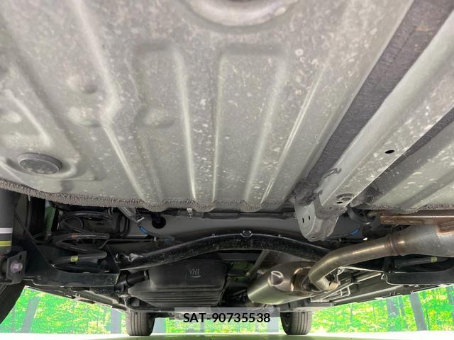 Toyota VOXY 2023-09 8545421-18