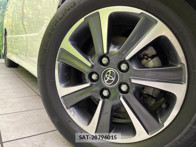 Toyota VOXY 2017-09 8545475-13
