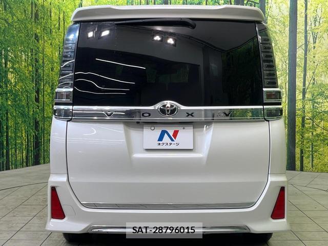 Toyota VOXY 2017-09 8545475-15