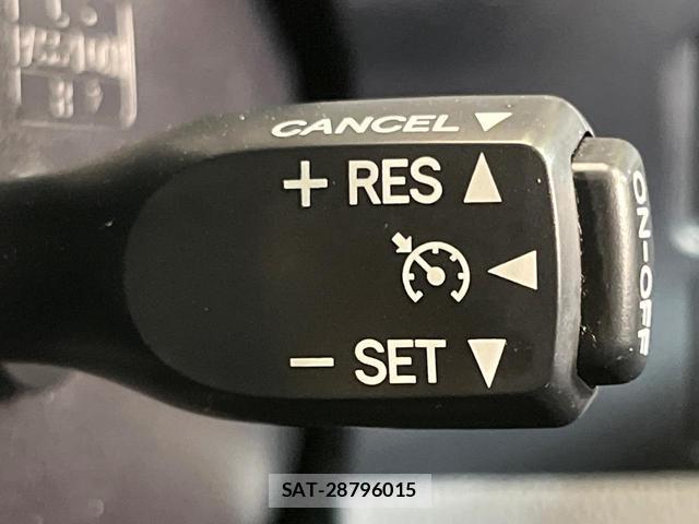 Toyota VOXY 2017-09 8545475-5