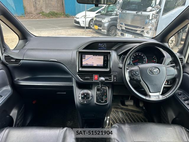 Toyota VOXY 2015-12 8545492-1
