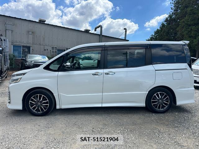 Toyota VOXY 2015-12 8545492-3